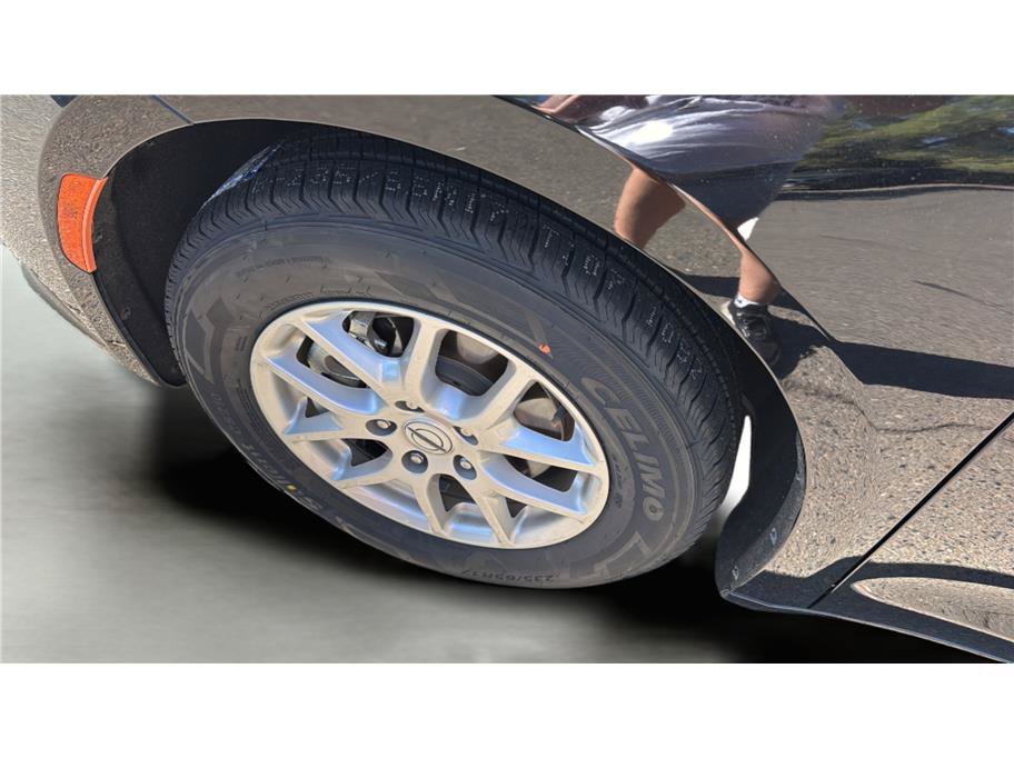Used 2024 Chrysler Pacifica Touring-L FWD image 14