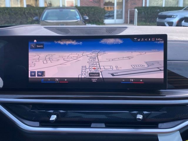 Used 2023 BMW X7 xDrive40i w/ Executive Package image 42