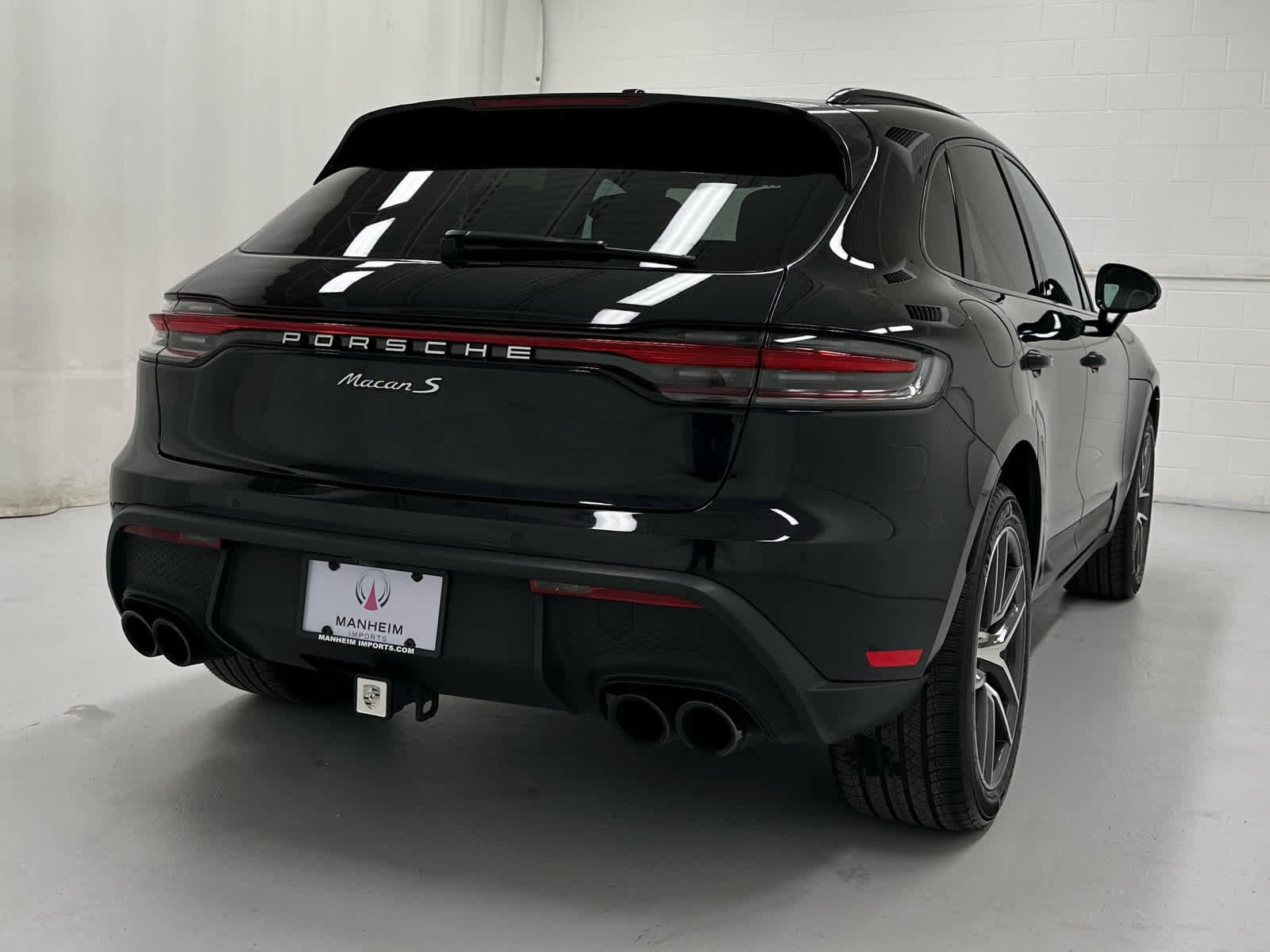Used 2024 Porsche Macan S image 4
