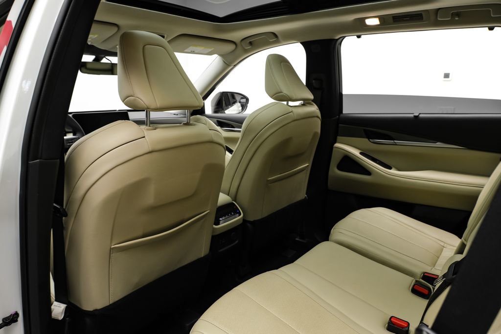 Used 2023 INFINITI QX60 Luxe w/ Cargo Package FWD image 43