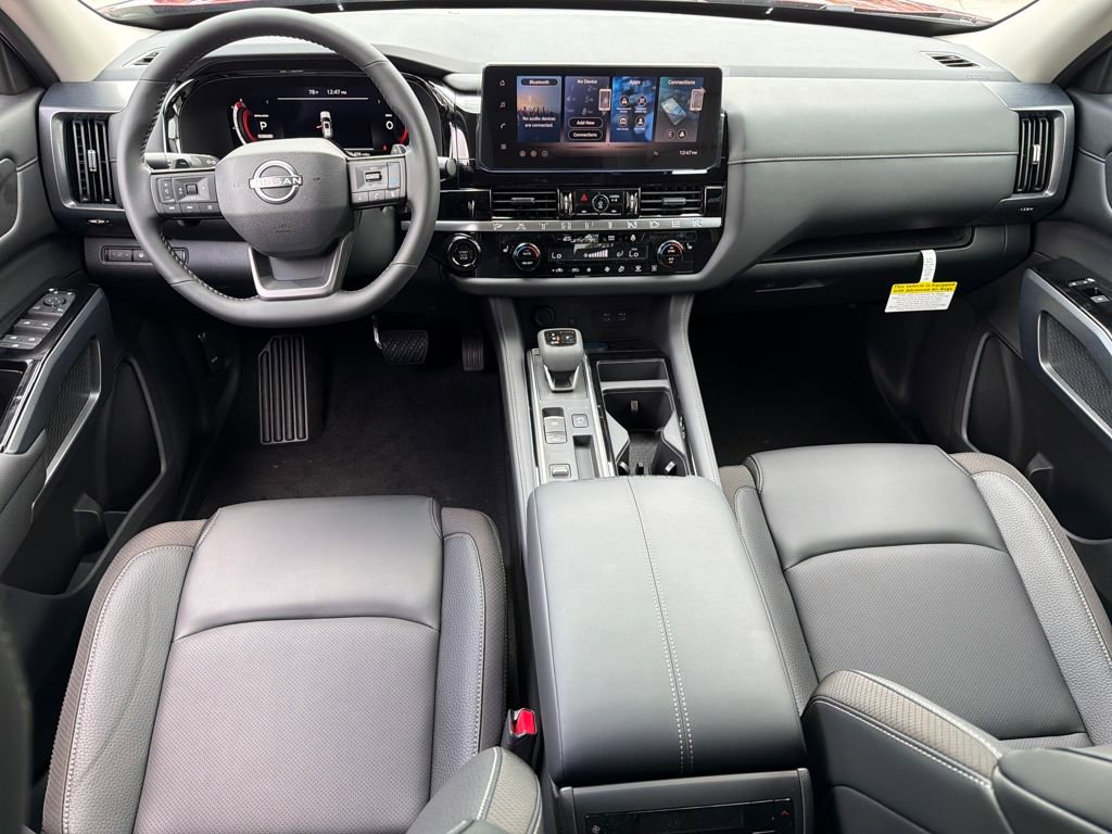 New 2026 Nissan Pathfinder SL image 13