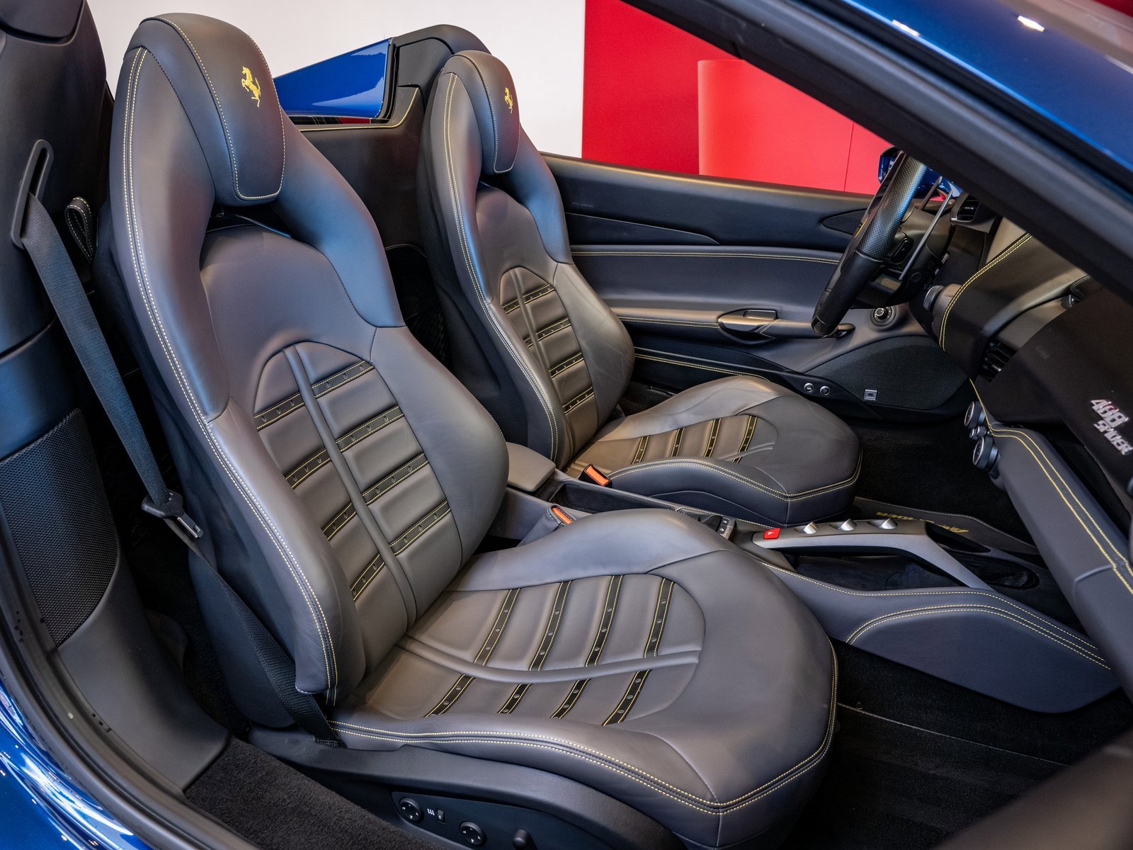 Used 2017 Ferrari 488 Spider image 19