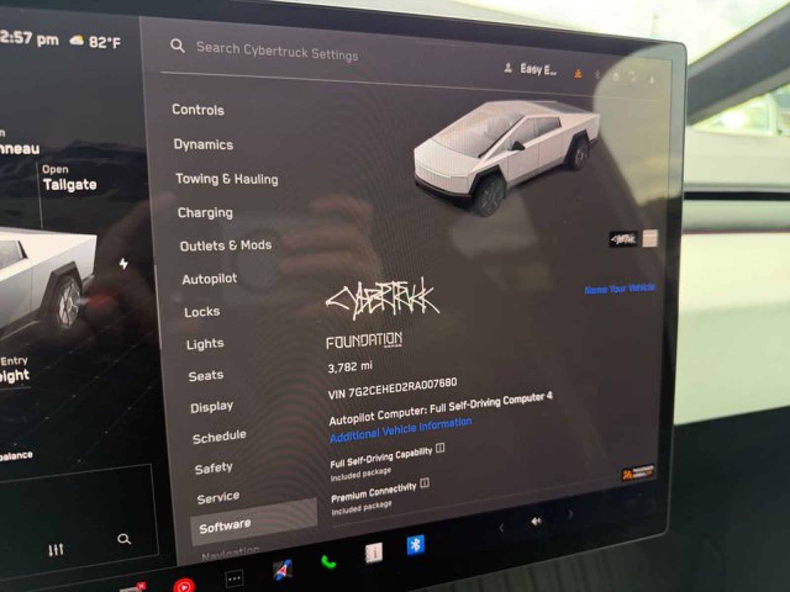 Used 2024 Tesla Cybertruck AWD Crew Cab image 24