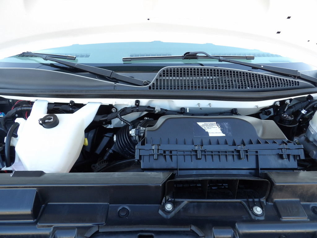 Used 2022 GMC Savana 3500 Extended w/ Power Convenience Package RWD image 32