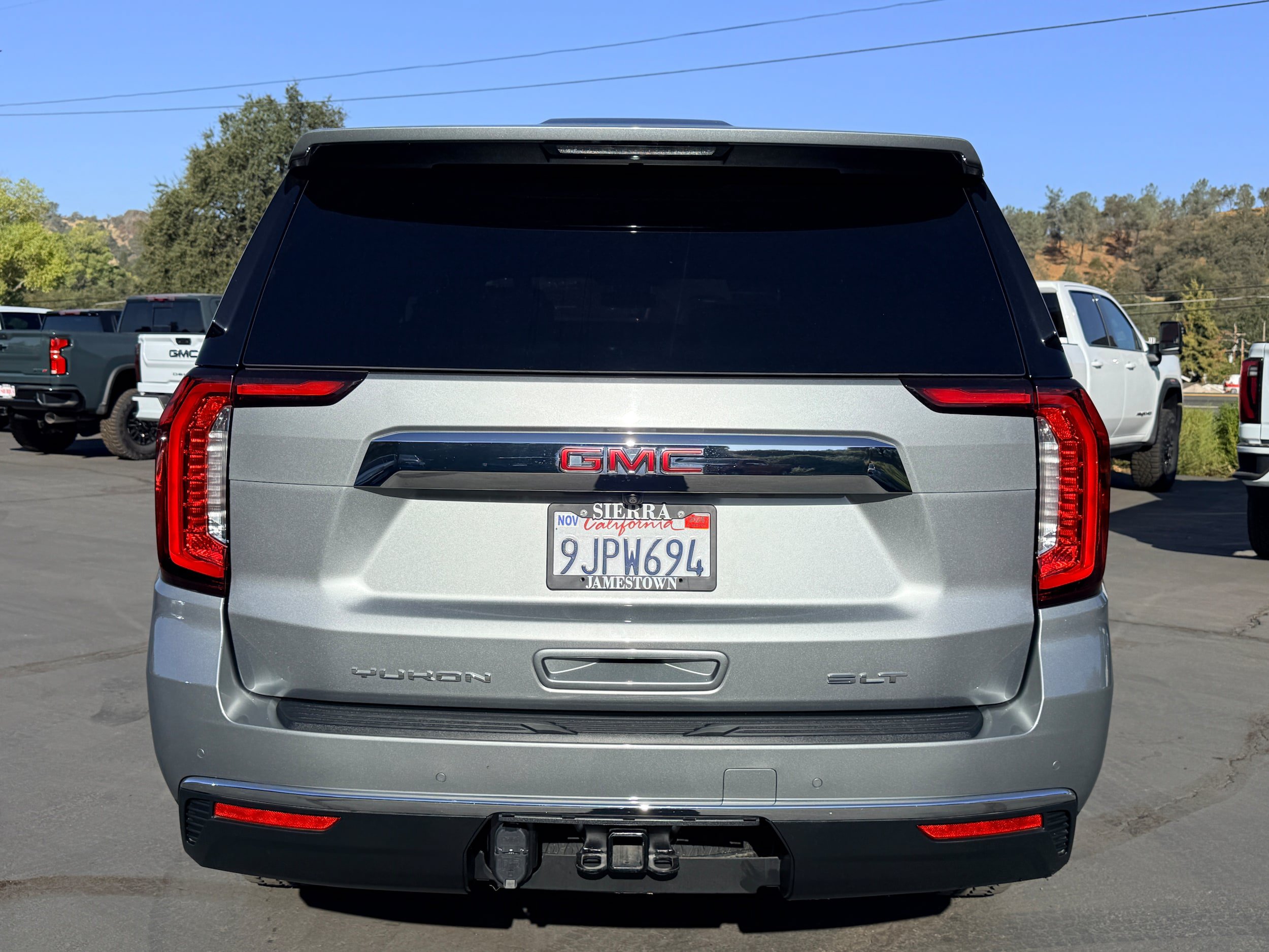 Used 2023 GMC Yukon XL SLT w/ SLT Luxury Package AWD/4WD image 7