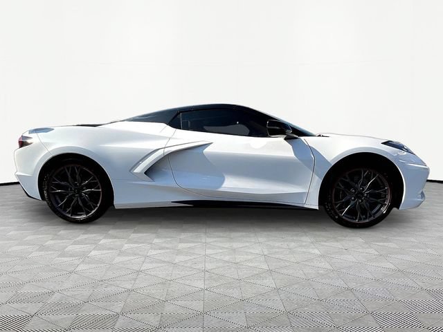 Used 2025 Chevrolet Corvette Stingray Premium Conv w/ Z51 Performance Package RWD image 8