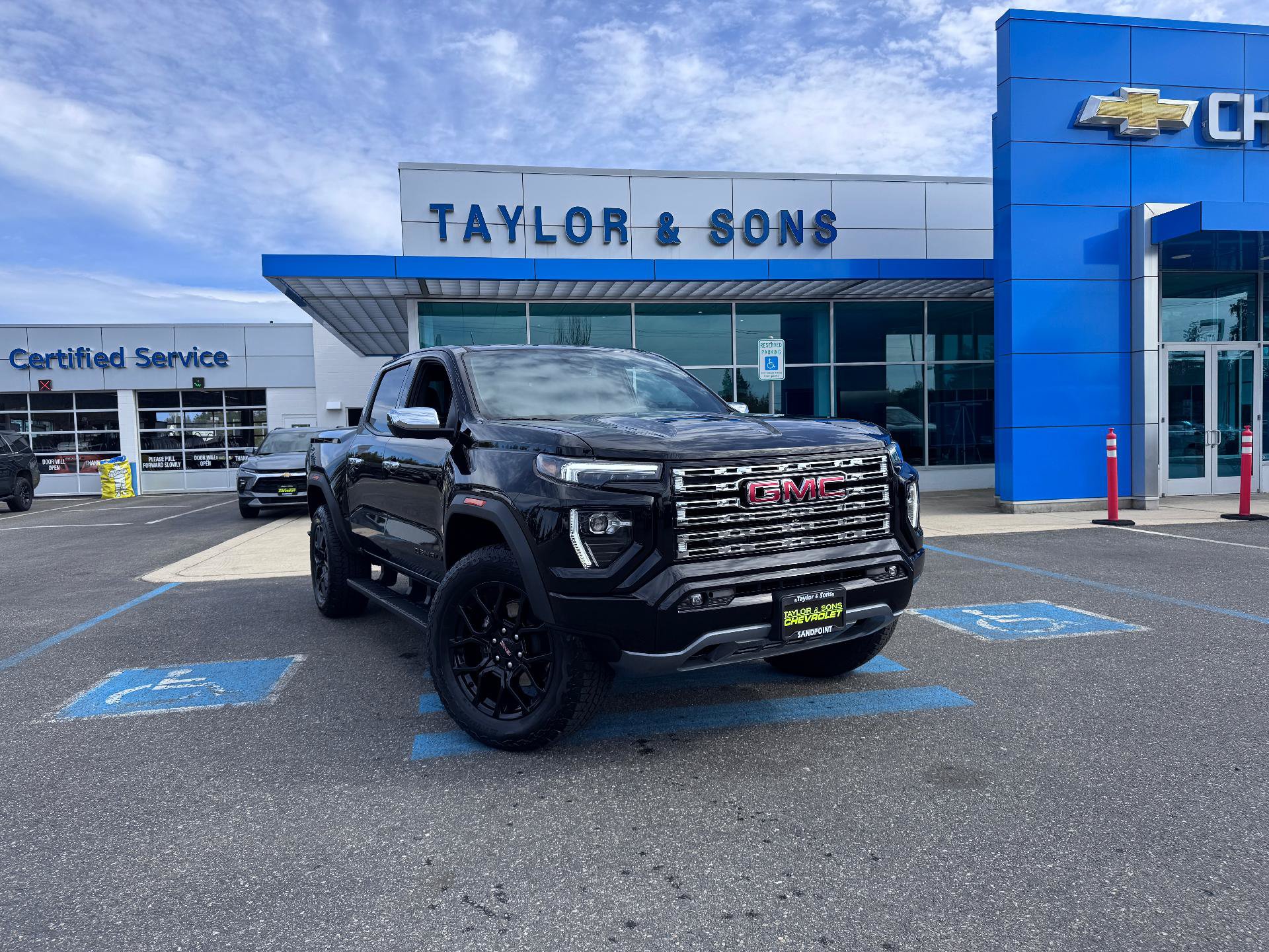 Used 2025 GMC Canyon Denali w/ LPO, Denali Black Edition