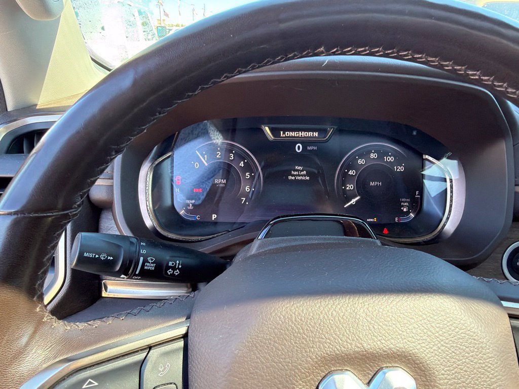 Used 2025 RAM 1500 Limited AWD/4WD image 22