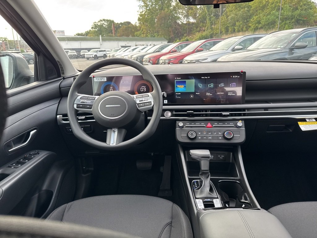 New 2026 Hyundai Tucson SE image 17