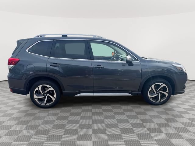 Used 2023 Subaru Forester Touring AWD/4WD image 5