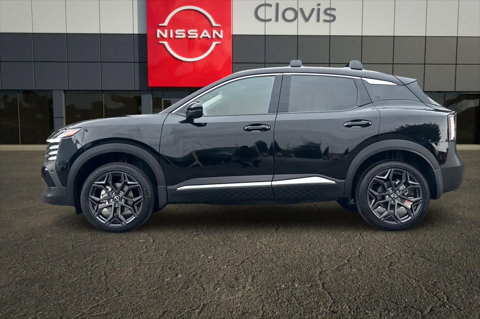 New 2026 Nissan Kicks SR FWD image 6