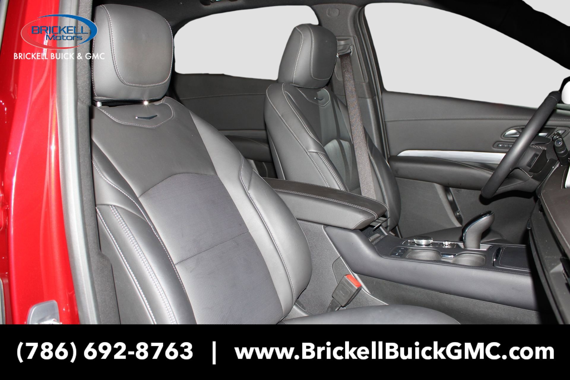 Used 2024 Cadillac XT4 Premium Luxury FWD image 16