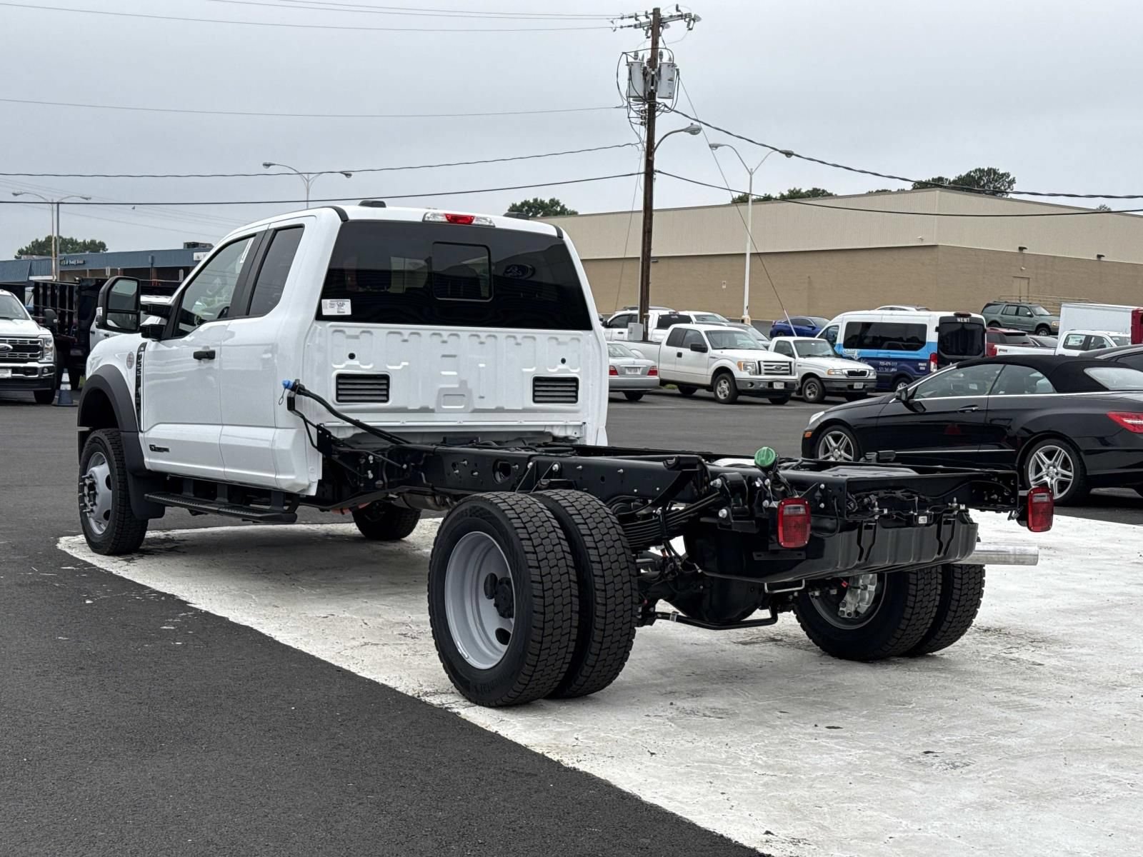 New 2026 Ford F550 4x4 Supercab Super Duty image 5