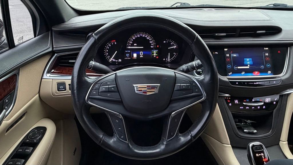 Used 2018 Cadillac XT5 Premium Luxury image 17