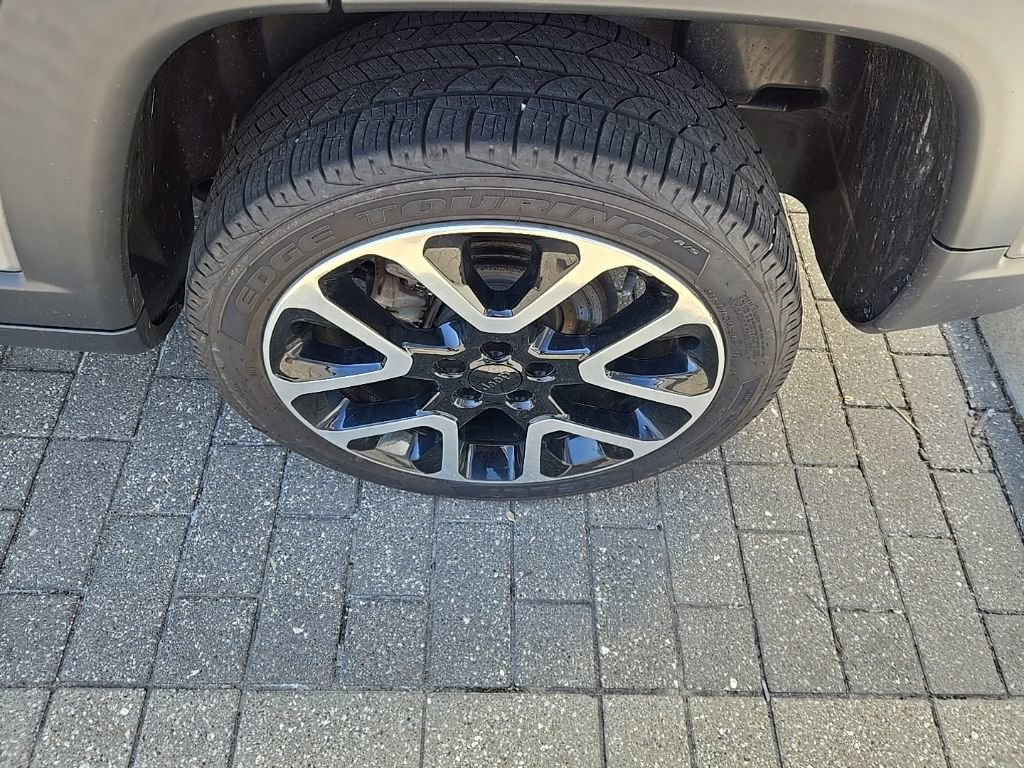 Used 2018 Jeep Compass Limited w/ Navigation Group image 9