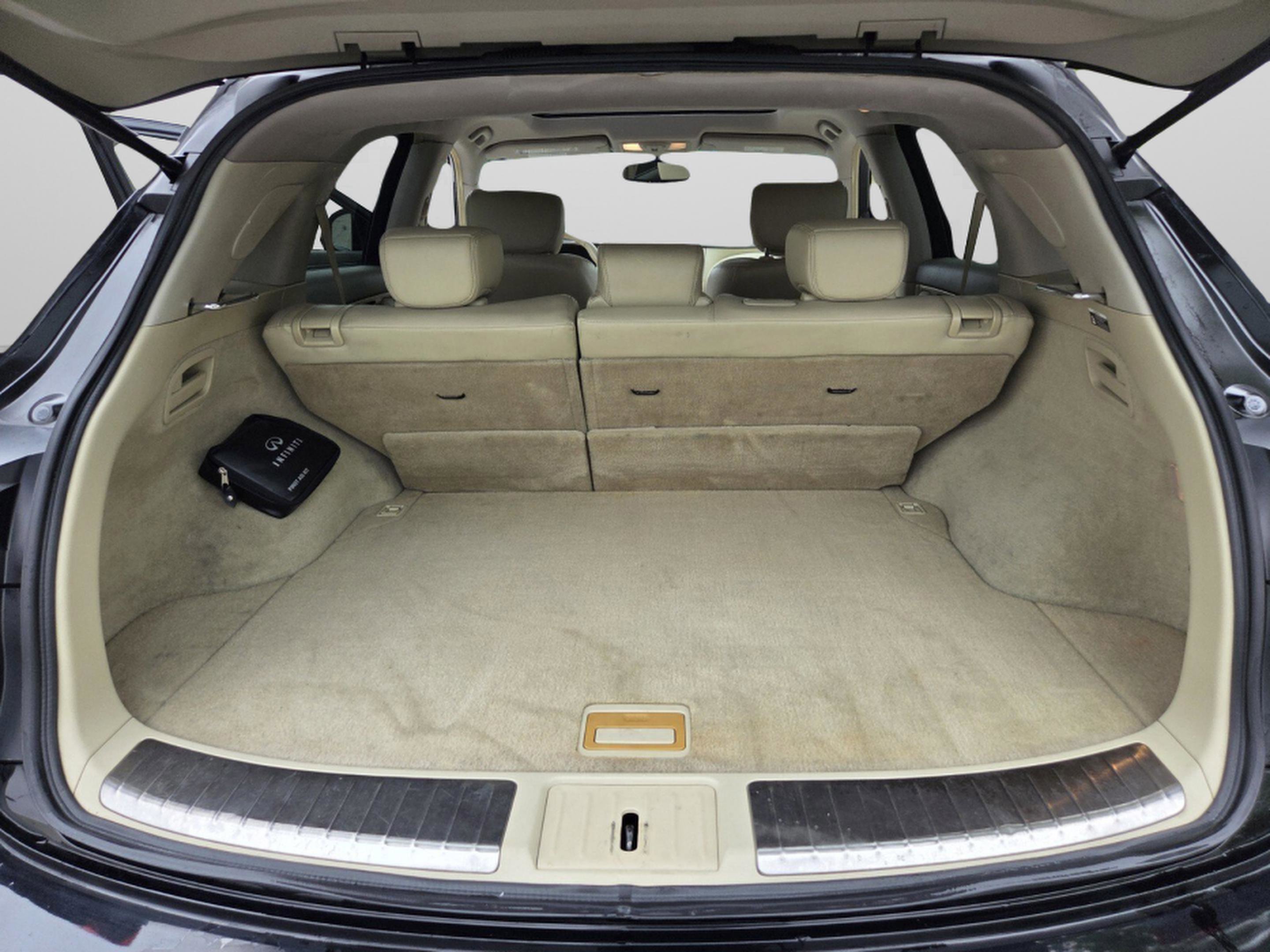 Used 2010 INFINITI FX35 2WD w/ Navigation Pkg image 18