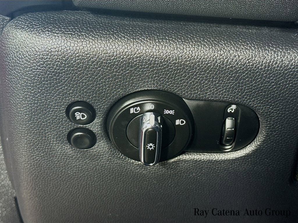 Used 2023 MINI Cooper S image 10