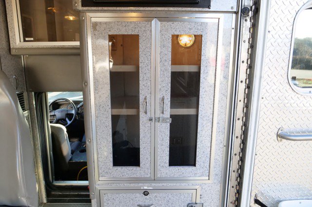 Used 2006 GMC Sierra 3500 SLE w/ Heavy-Duty Power Package image 50