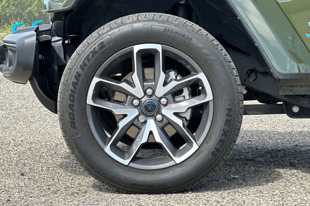 Used 2024 Jeep Wrangler Unlimited AWD/4WD image 25