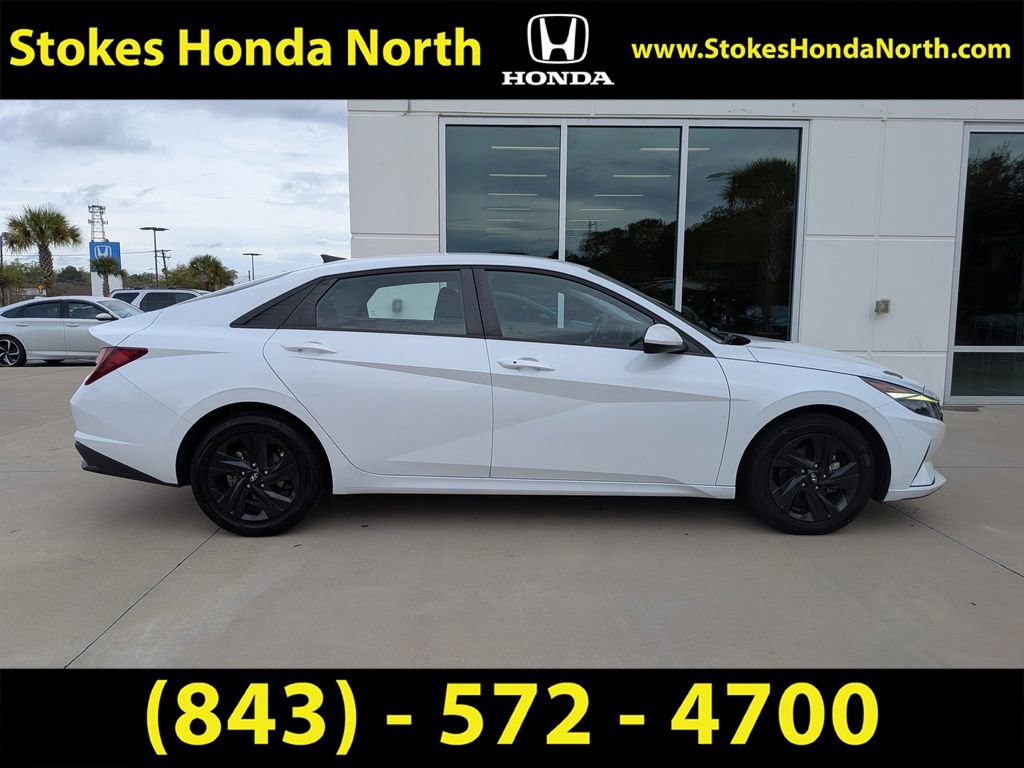 Used 2021 Hyundai Elantra SEL image 3