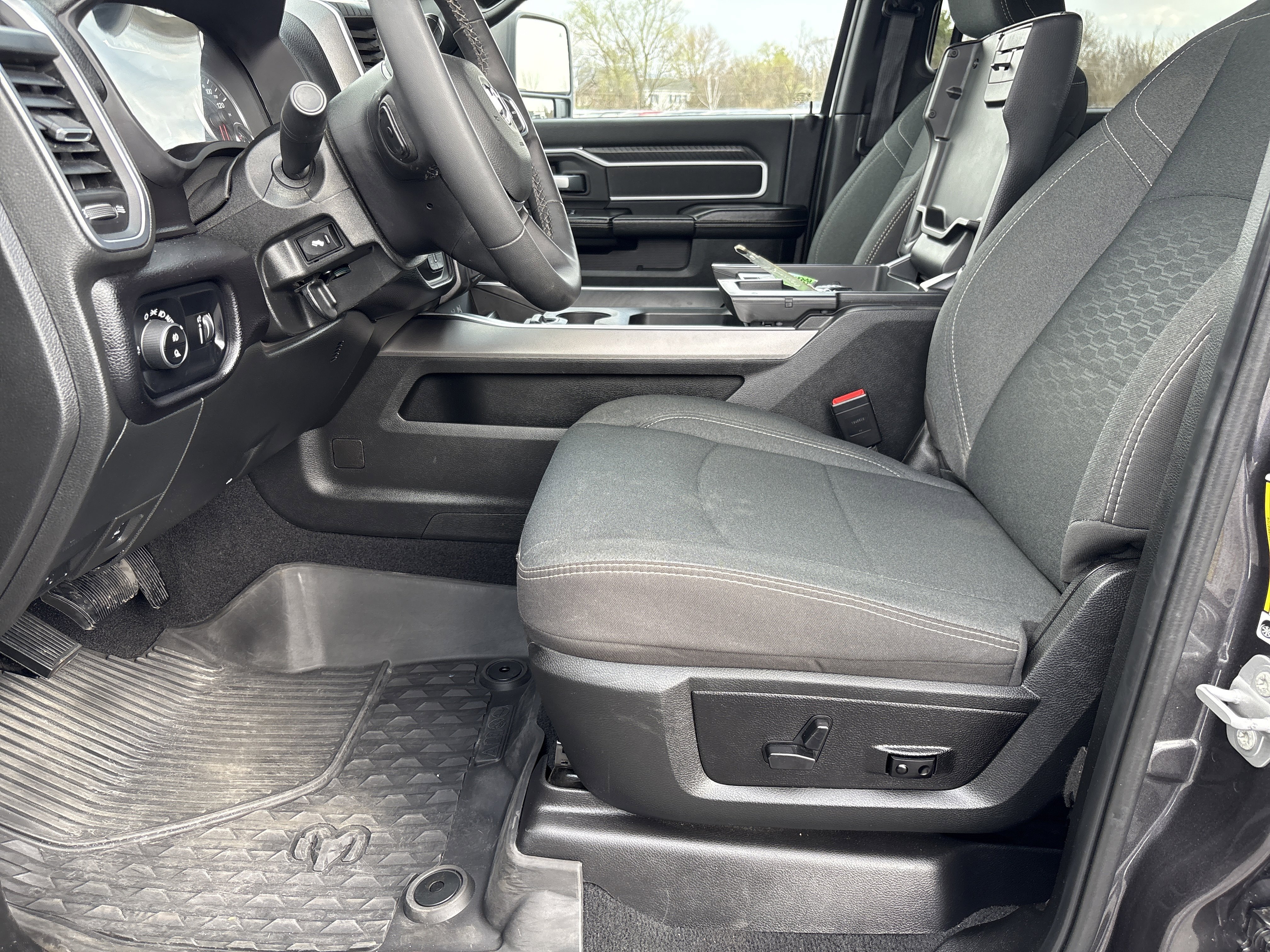 Used 2025 RAM 2500 Big Horn w/ Safety Group image 13