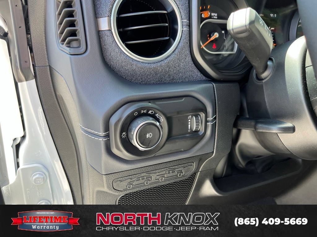 New 2026 Jeep Wrangler Unlimited Rubicon w/ Rockslide Package AWD/4WD image 8