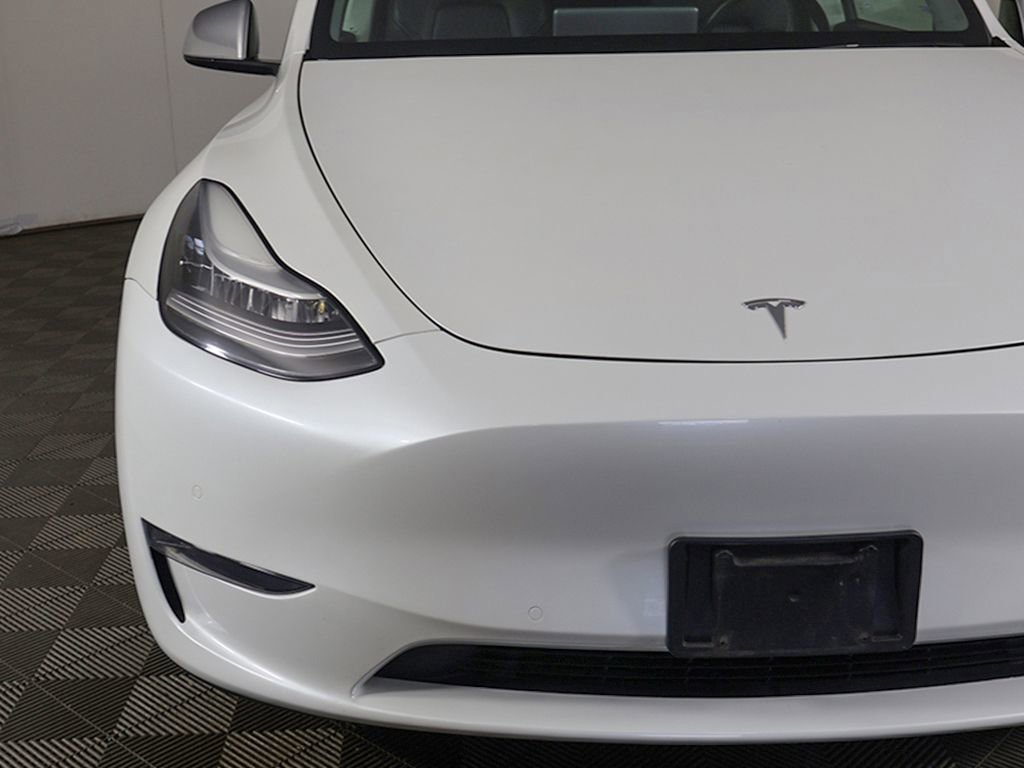 Used 2020 Tesla Model Y Long Range image 16
