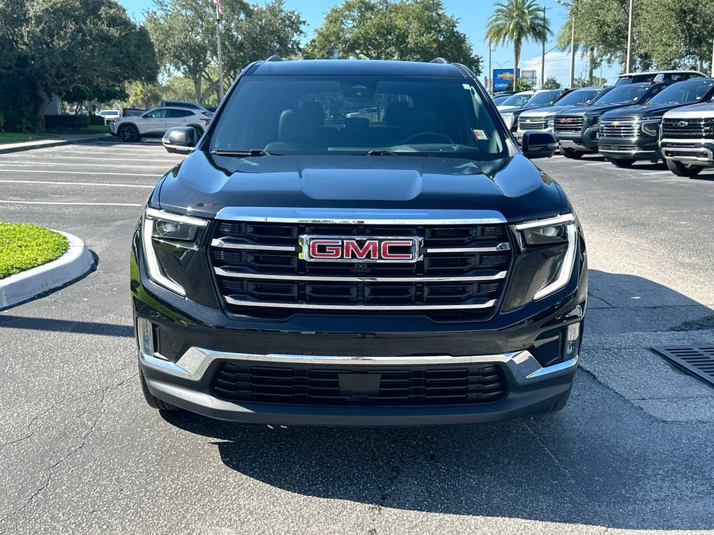 Used 2026 GMC Acadia Elevation w/ Elevation Premium Package FWD image 2