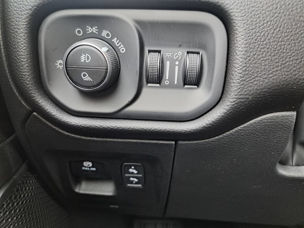New 2026 RAM 1500 Big Horn AWD/4WD image 15