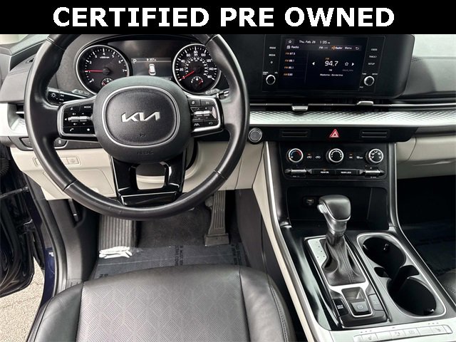 Used 2024 Kia Carnival LX image 17