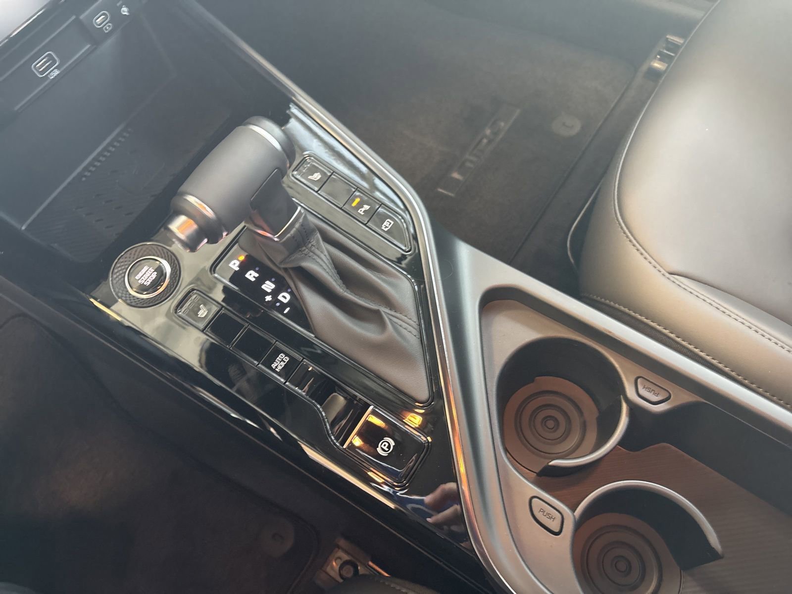 New 2025 Kia Niro EX image 22