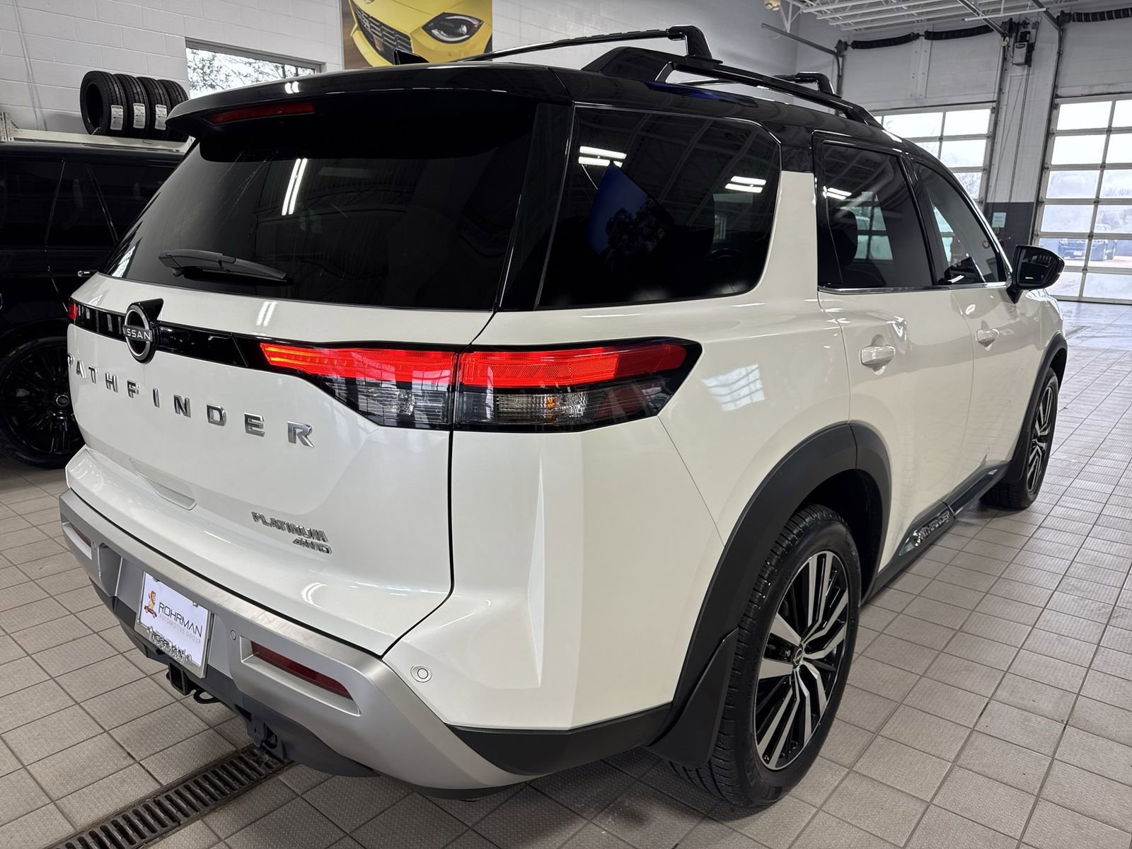 Certified 2023 Nissan Pathfinder Platinum image 45