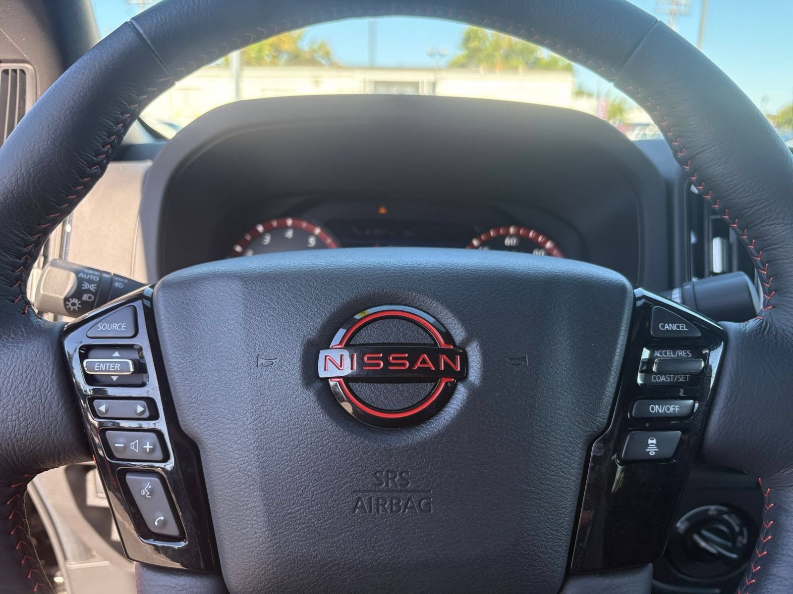 Used 2026 Nissan Frontier PRO-4X AWD/4WD image 27