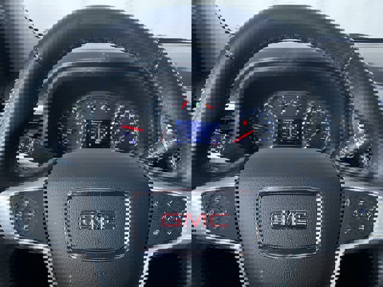 Certified 2020 GMC Acadia SLE image 3