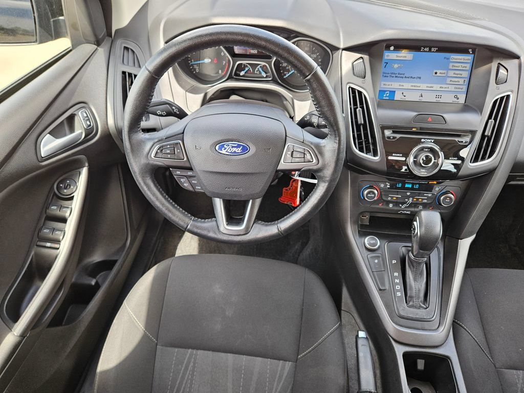 Used 2017 Ford Focus SEL w/ Cold Weather Package FWD image 27