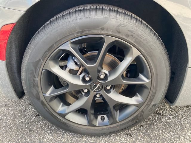 Used 2025 Chrysler Pacifica Limited FWD image 12