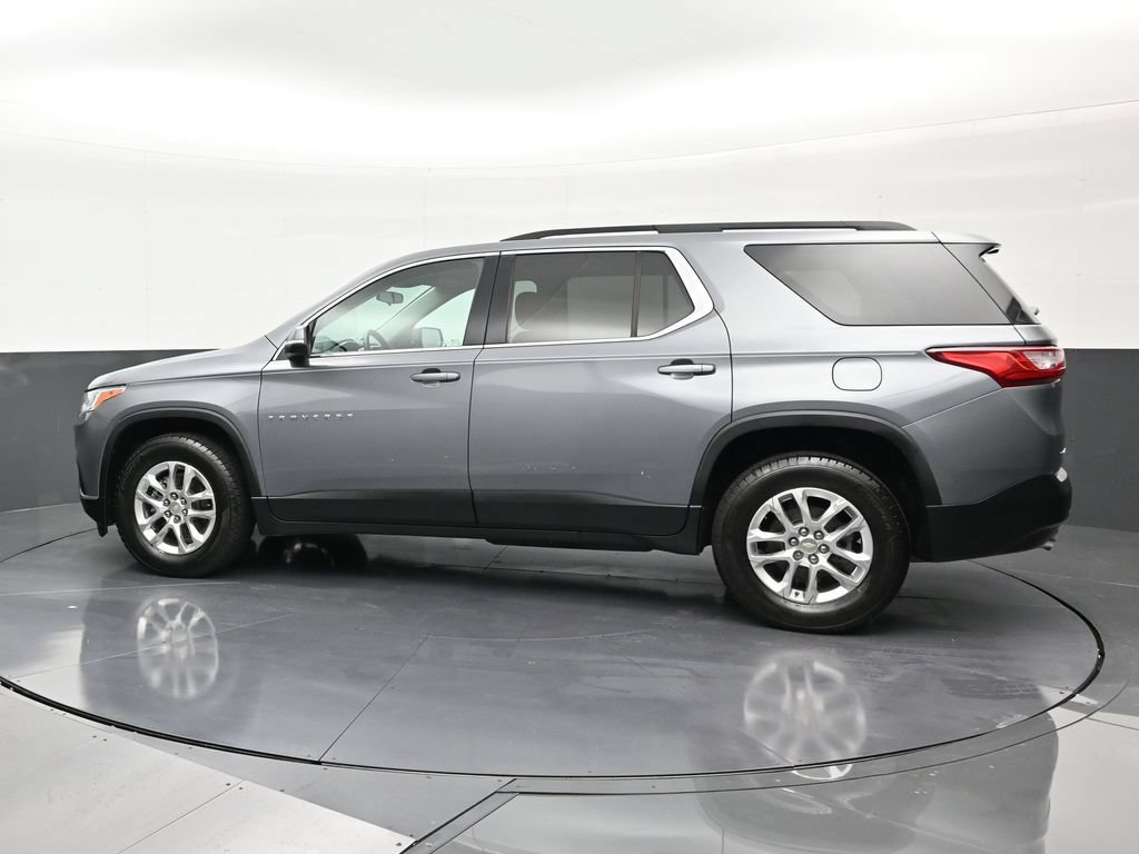 Used 2021 Chevrolet Traverse LT FWD image 2