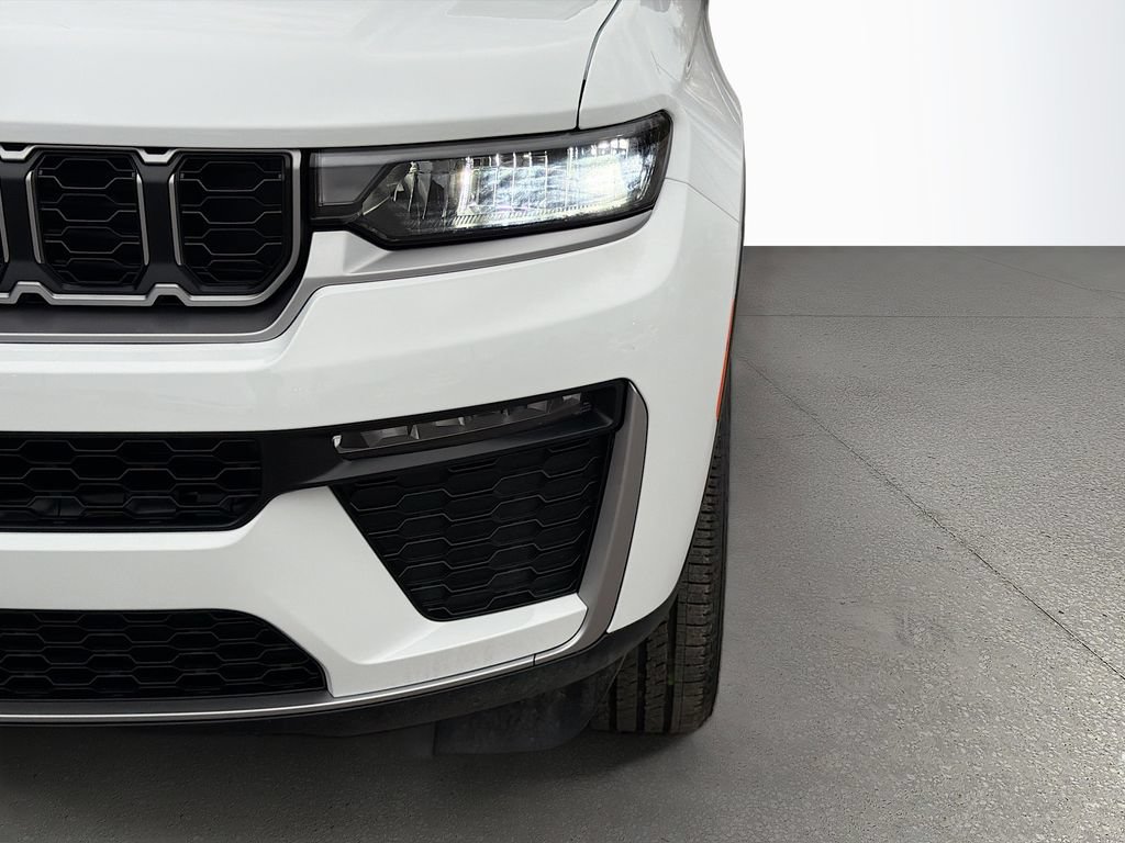 New 2026 Jeep Grand Cherokee Limited AWD/4WD image 10