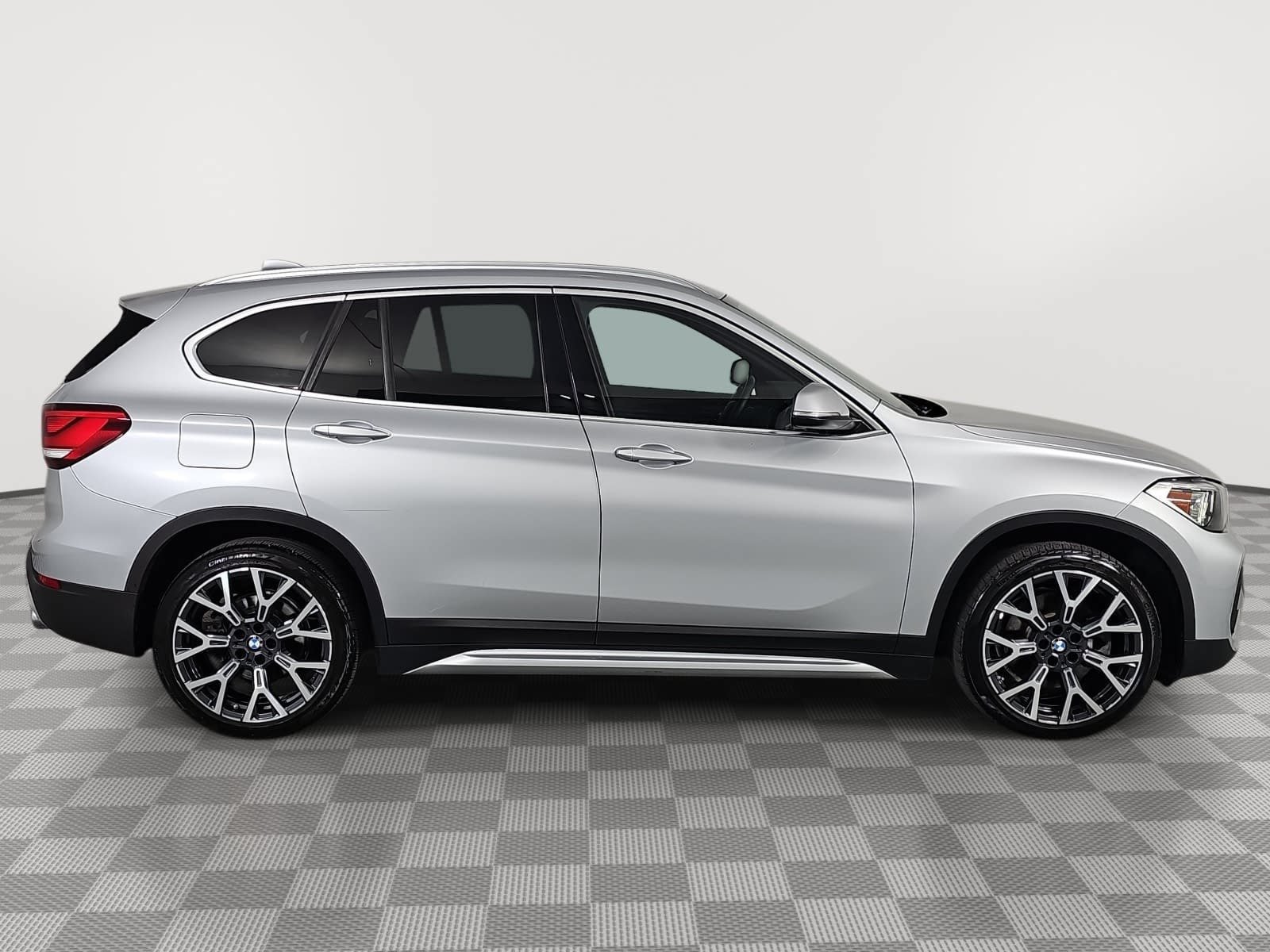 Used 2021 BMW X1 sDrive28i w/ Convenience Package FWD image 9