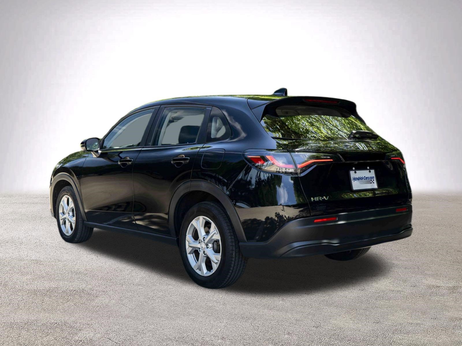 Used 2025 Honda HR-V LX image 7