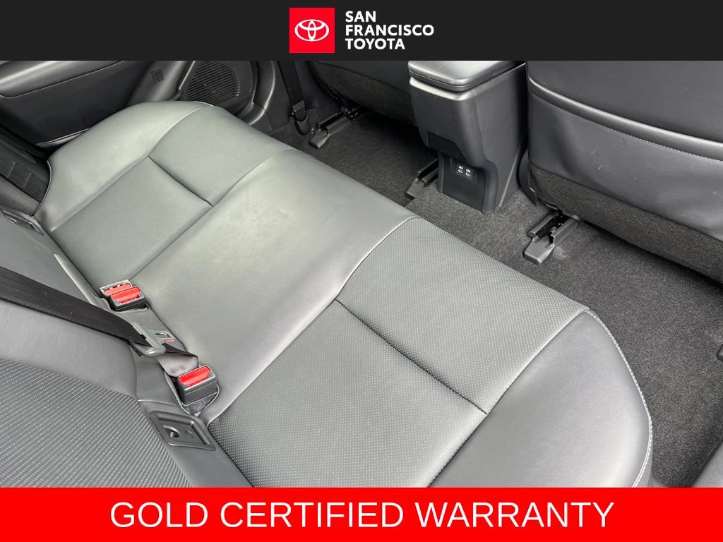 Certified 2025 Toyota Prius XLE FWD image 19