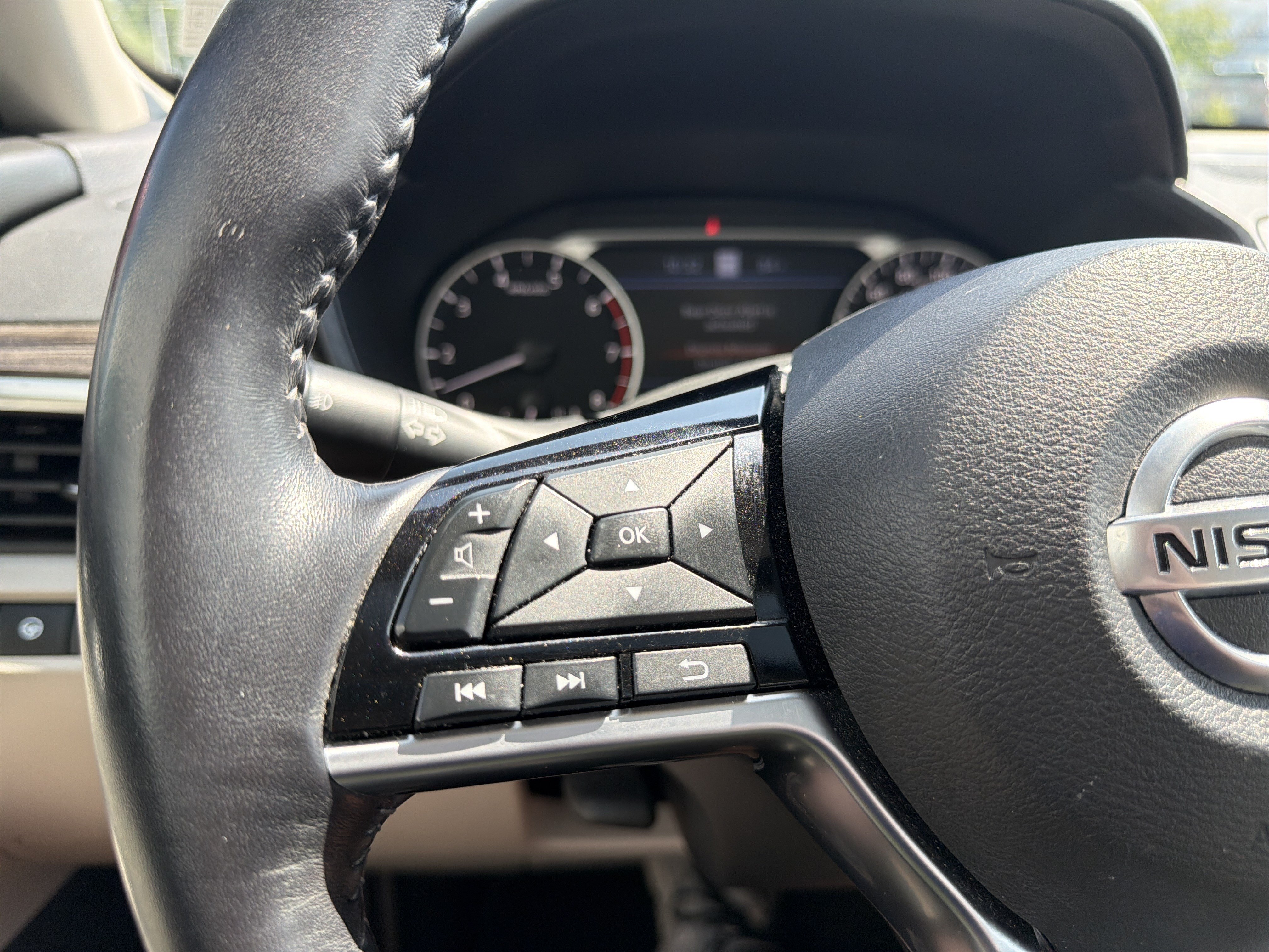 Used 2019 Nissan Altima 2.0 Edition One FWD image 22