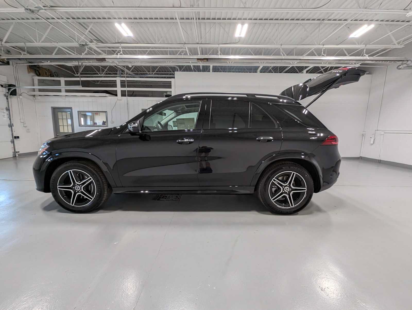 New 2026 Mercedes-Benz GLE 350 4MATIC image 10