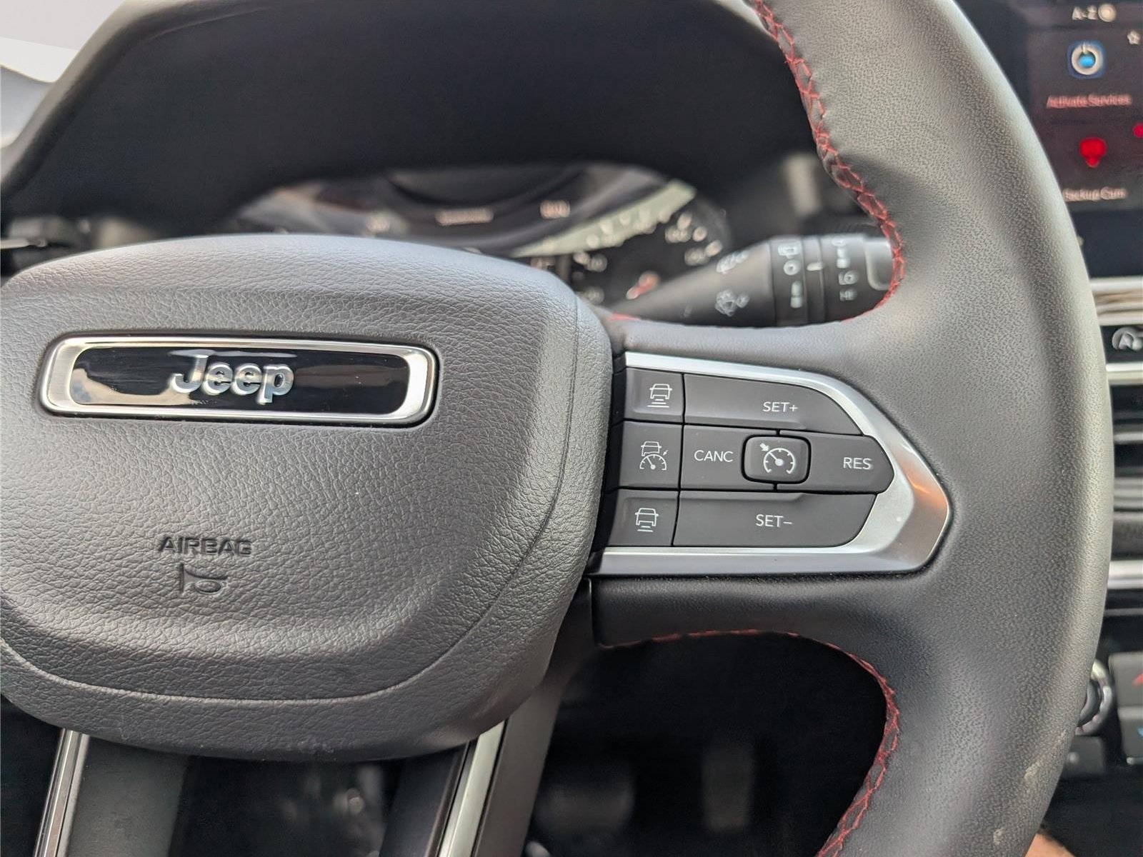 Used 2025 Jeep Compass Trailhawk AWD/4WD image 22