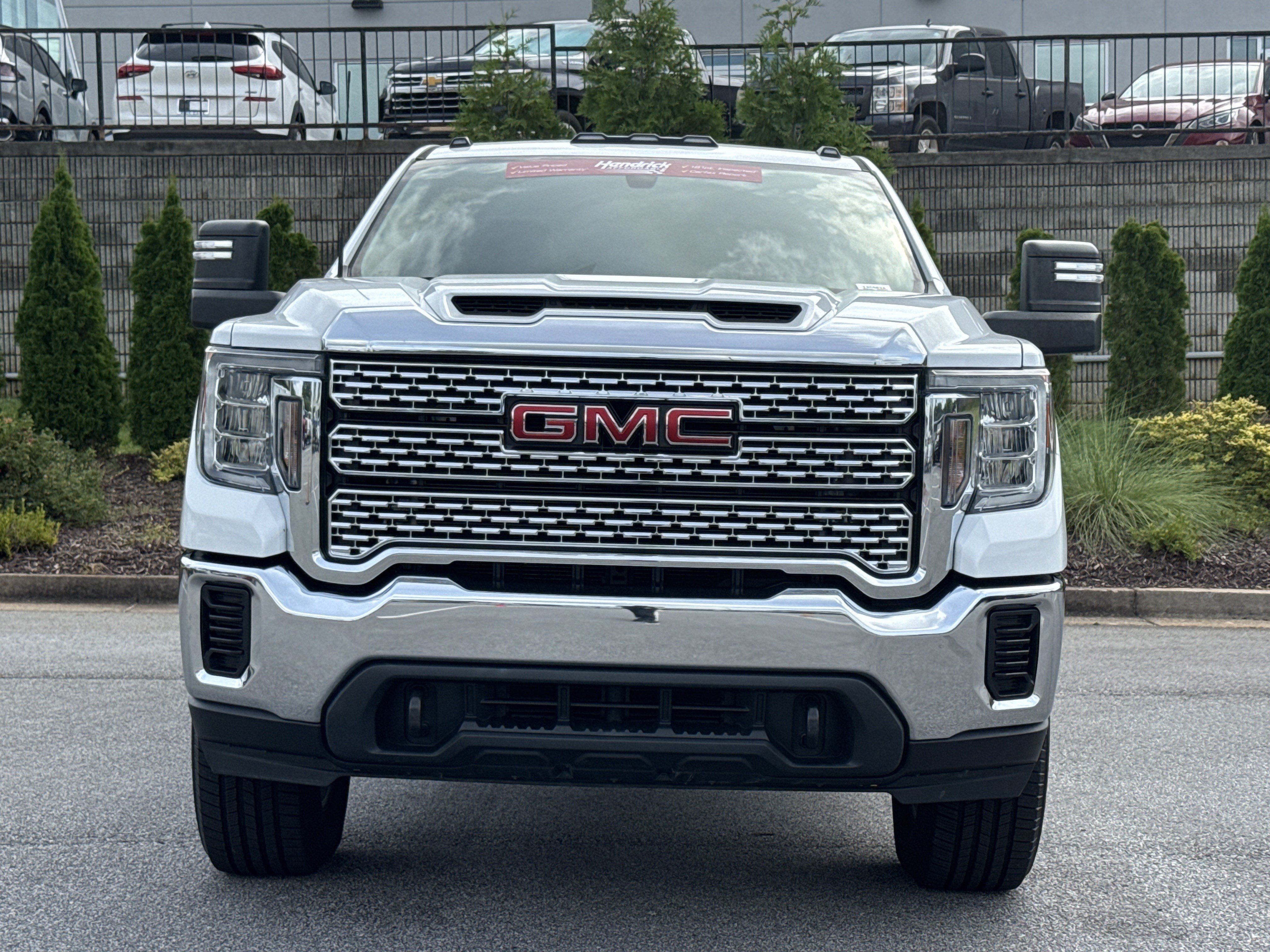 Used 2020 GMC Sierra 2500 4x4 Double Cab w/ Gooseneck/5TH Wheel Package image 3