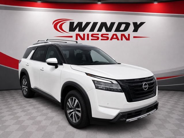 Used 2024 Nissan Pathfinder SL w/ Black Appearance Package