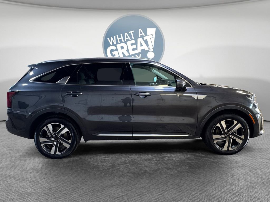 Certified 2023 Kia Sorento SX Prestige image 2