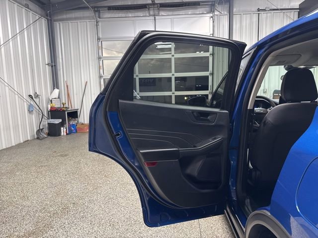 Used 2022 Ford Escape SE image 16
