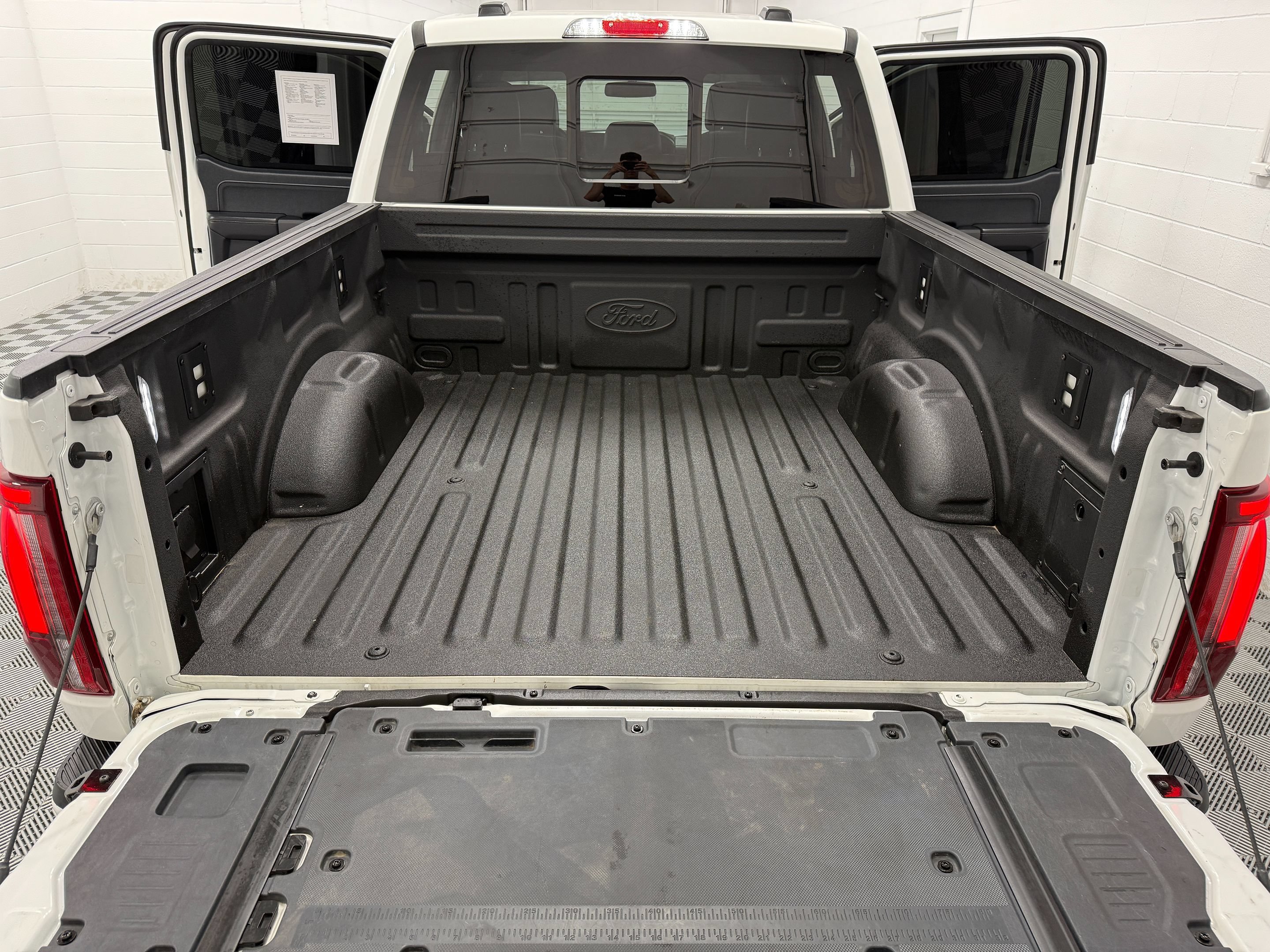 Used 2024 Ford F150 Lariat w/ Equipment Group 502A High AWD/4WD image 34