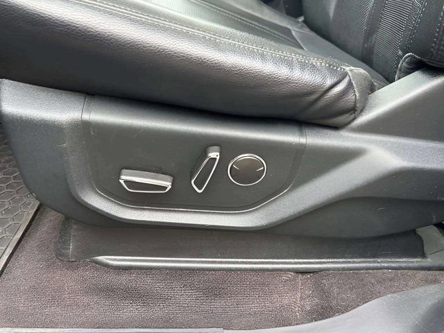 Used 2020 Ford Expedition Limited image 17